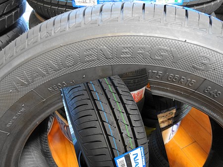 �T�C�h�E�p�^�[��